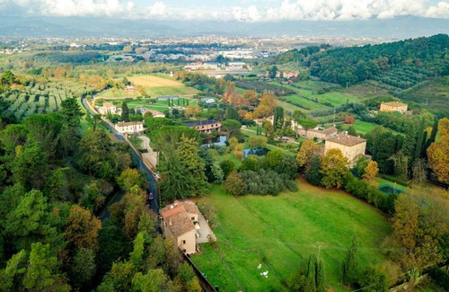 Badia Cantignano Villa | 400 m² Villa ∙ 4 bedrooms ∙ 8 guests
