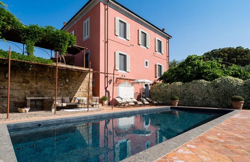 Fabbrica Villa | 400 m² Villa ∙ 5 bedrooms ∙ 13 guests
