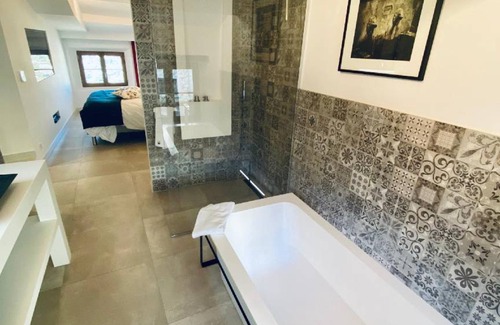 Saint-Paul-de-Vence Hostel | 43 m² Hostel ∙ 4 guests