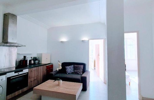 Juan-les-Pins Apartment | 44 m² Apartment ∙ 2 bedrooms ∙ 6 guests