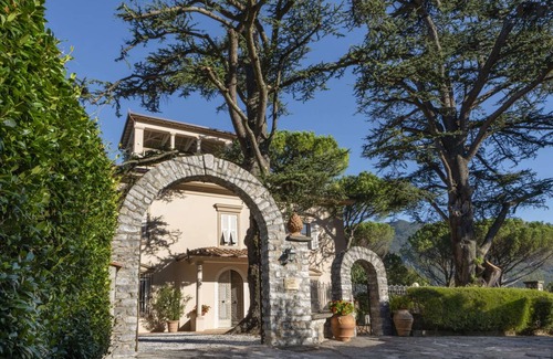 Camaiore Villa | 450 m² Villa ∙ 6 bedrooms ∙ 12 guests
