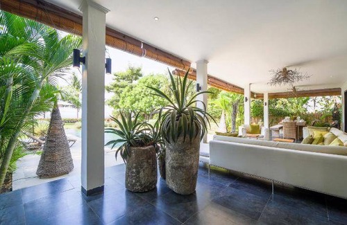Kalisada Villa | 460 m² Villa ∙ 6 bedrooms ∙ 12 guests