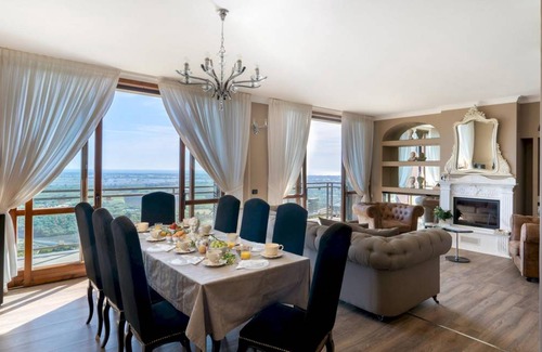 Pieve a Elici Apartment | 465 m² Apartment ∙ 5 bedrooms ∙ 10 guests
