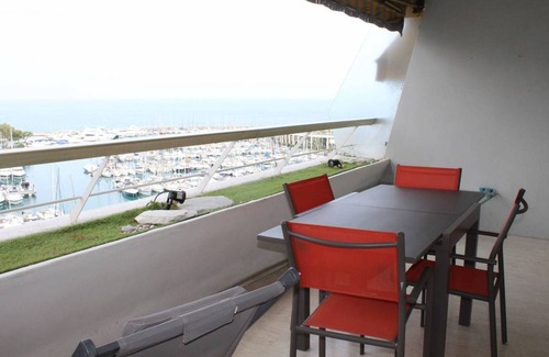 Villeneuve Loubet Beach Apartment | 50 m² Apartment ∙ 1 bedroom ∙ 4 guests