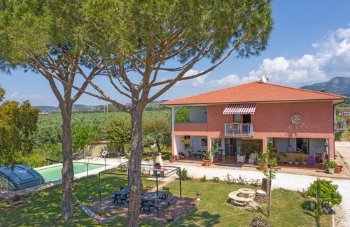 San Vincenzo House | 50 m² Farmhouse ∙ 2 bedrooms ∙ 4 guests