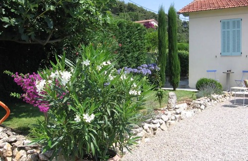 Mougins House | 50 m² House ∙ 1 bedroom ∙ 2 guests
