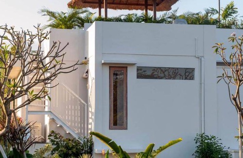Kediri Resort | 500 m² Resort ∙ 4 bedrooms ∙ 8 guests