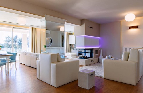 San Vincenzo Villa | 595 m² Villa ∙ 6 bedrooms ∙ 12 guests