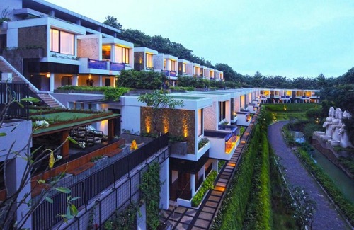 Pecatu House | 6 BDR Great for Group Near GWK In Jimbaran