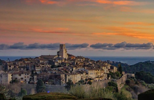 Saint-Paul-de-Vence Apartment | 60 m² Apartment ∙ 1 bedroom ∙ 4 guests