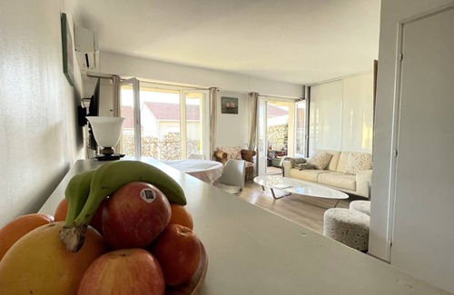 Prado - Republique Apartment | 60 m² Apartment ∙ 2 bedrooms ∙ 4 guests