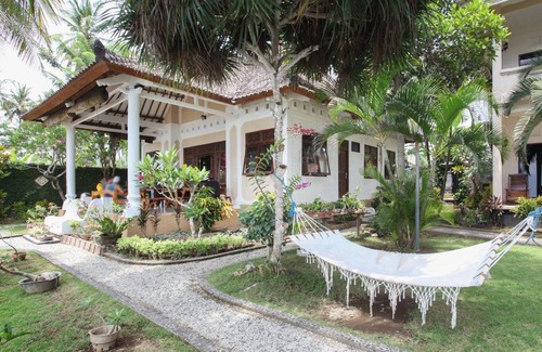 Candi Dasa Resort | 60 m² Resort ∙ 3 bedrooms ∙ 4 guests