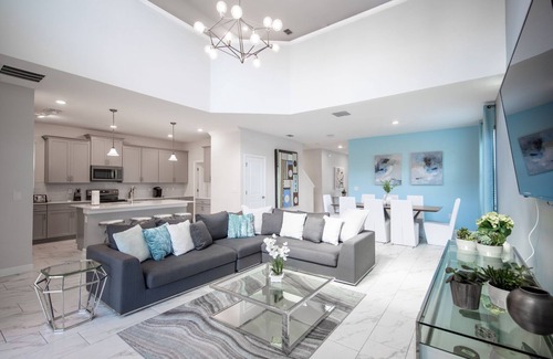 Four Corners House | 601DSD: BEAUTIFUL! 5bd/5bath with pool and games room