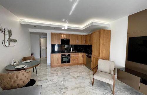 Saint-Laurent-du-Var Apartment | 62 m² Apartment ∙ 2 bedrooms ∙ 5 guests