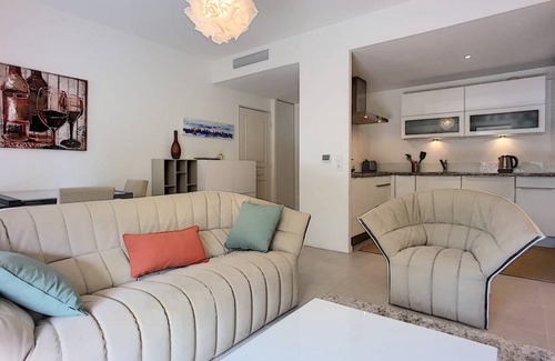Antibes Old Town Apartment | 65 m² Apartment ∙ 2 bedrooms ∙ 4 guests