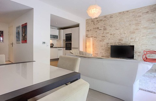 Antibes Old Town Apartment | 65 m² Apartment ∙ 2 bedrooms ∙ 4 guests