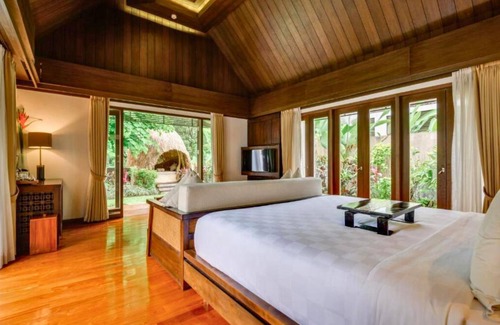 Sayan Villa | 700 m² Villa ∙ 3 bedrooms ∙ 6 guests