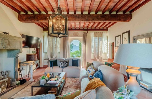 Lucca Villa | 700 m² Villa ∙ 6 bedrooms ∙ 11 guests