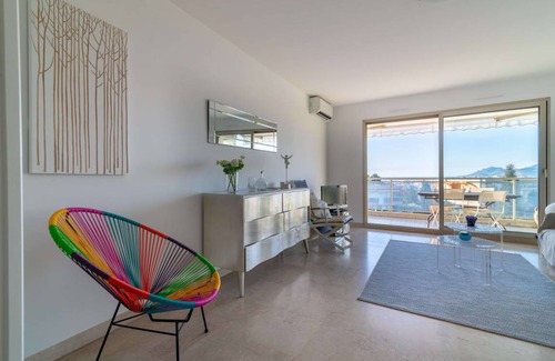 California - Pezou Apartment | 80 m² Apartment ∙ 2 bedrooms ∙ 4 guests