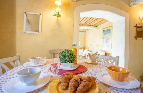 Chateauneuf-Grasse House | 80 m² House ∙ 3 bedrooms ∙ 6 guests