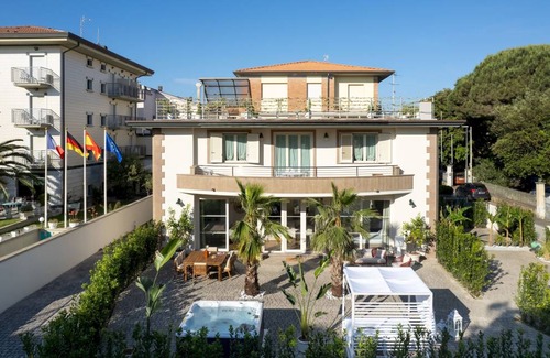 Lido di Camaiore Villa | 80 m² Villa ∙ 2 bedrooms ∙ 6 guests