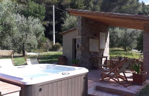 Pomaia Apartment | 85 m² Apartment ∙ 3 bedrooms ∙ 7 guests
