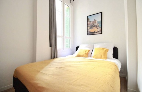 Centre Ville-Gare Resort | 95 m² Private room ∙ 1 bedroom ∙ 1 guest