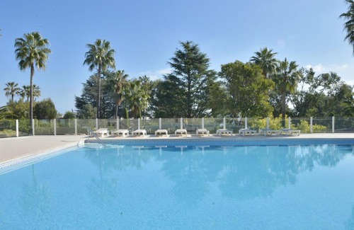 Vallauris Apartment | A FAVORITE CANNES RIVIERA BETWEEN SEA & TREES Loft type!