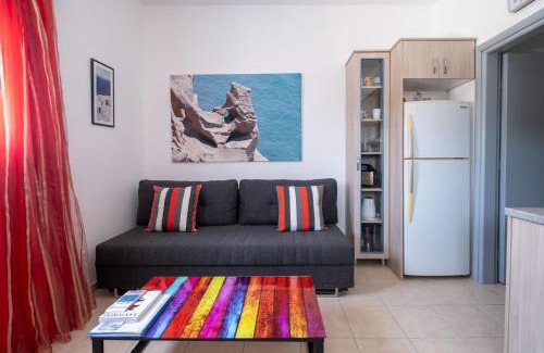 Perissa Apartment | Adelphi Apartments
