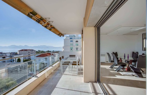 Cannes Apartment | Alexandre Boulevard - Three Bedroom Apartment, Sleeps 5