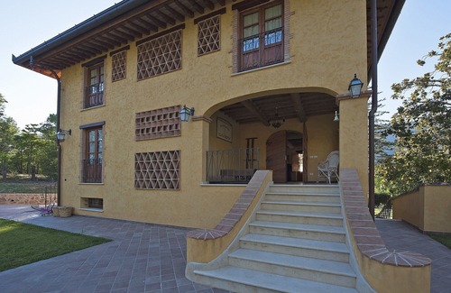 Camaiore Villa | ALL INCLUSIVE VILLA+SWIMMING POOL!FLEXIBILITY FOR CANCELLATIONS DUE TO LOCK DOWN