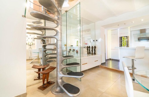 Le Suquet Apartment | Amazing 3 bedrooms seaview duplex Cannes center