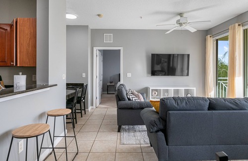Kissimmee Condo | Amazing New 2BD Condo King Bed 15min From Disney