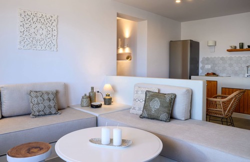 Akrotiri Villa | Ambeli Sunset Villas