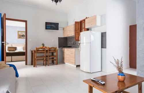 Perissa House | Anezina Villas