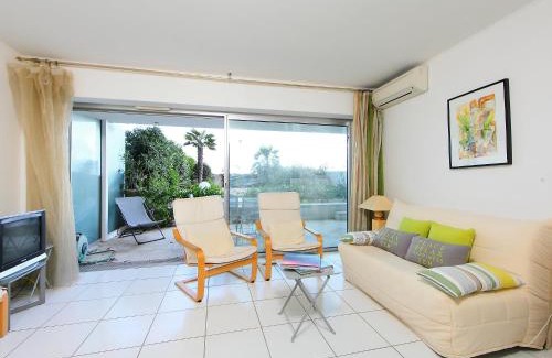 Pointe Croisette Apartment | Apartment Cannes Bay-2 by Interhome