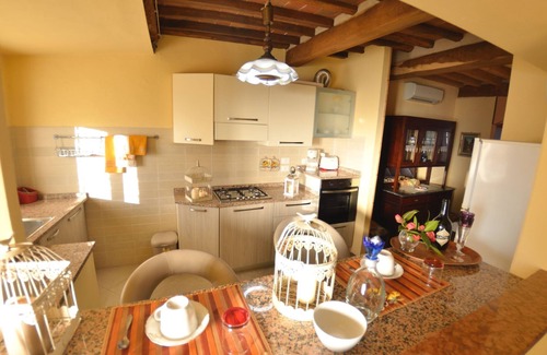 Lucca Historical Center Apartment | Apartment in Lucca with 3 bedrooms sleeps 7