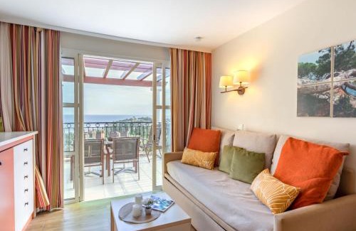 Cap Esterel Apartment | Apartment Le Village - C4319 by Interhome