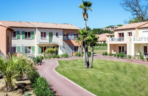 Les Restanques Apartment | Apartment Les Perles de Saint Tropez - POG161