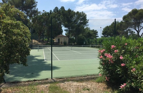 Villeneuve-Loubet Apartment | APARTMENT SEA VIEW