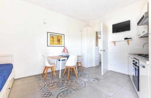 Marina di Campo Apartment | Apartment "Villa Fantagali 504" close to the Beach with Sea View, Garden & Wi-Fi