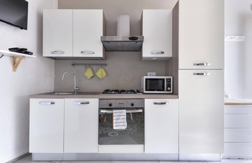 Marina di Campo Apartment | Apartment "Villa Fantagali 504" close to the Beach with Sea View, Garden & Wi-Fi
