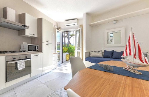 Marina di Campo Apartment | Apartment "Villa Fantagali 504" close to the Beach with Sea View, Garden & Wi-Fi