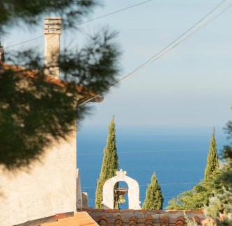 Patresi House | Appartamenti Mandorlo e Melograno - HelloElba