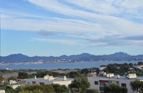 Saint-Aygulf Apartment | Appartement 2P/Mezzanine 4 Pers à Saint-Aygulf - Terrasse, Parking, Lave-linge - FR-1-226A-14