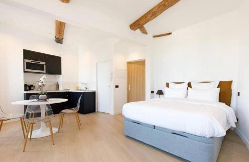 Le Suquet Apartment | Appartement 33 m2 comme une junior suite - vue Port et Palais des festivals