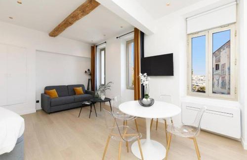 Le Suquet Apartment | Appartement 33 m2 comme une junior suite - vue Port et Palais des festivals