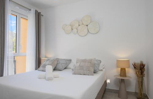Eze Apartment | Appartement bord de mer - Terrasse - Parking - DY