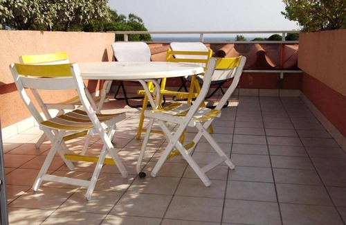 Cavalaire-sur-Mer Apartment | Appartement Cavalaire-sur-Mer, 1 pièce, 4 personnes - FR-1-226B-23
