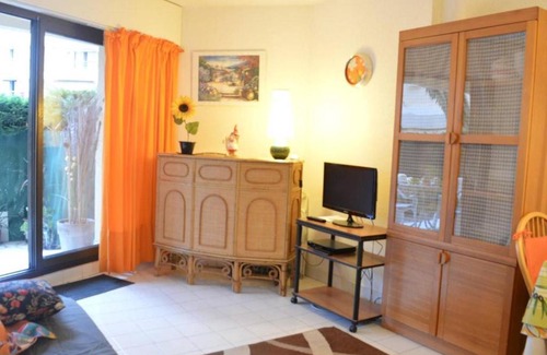 Frejus Plage Apartment | Appartement Fréjus, 2 pièces, 4 personnes - FR-1-226A-56